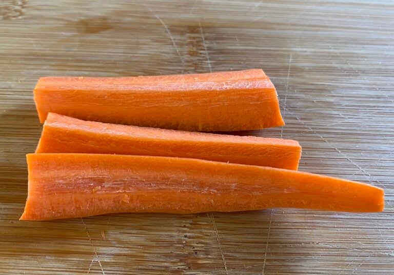 Best Snacks to take to Disney World (& Universal)