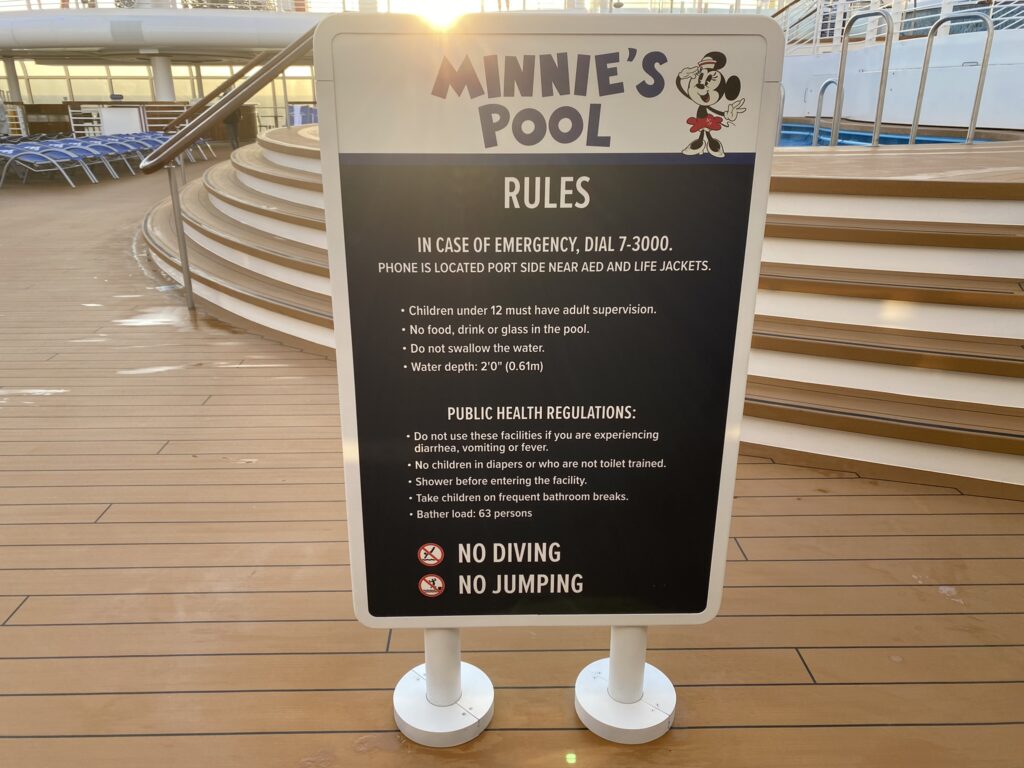 Minnie's Pool rules